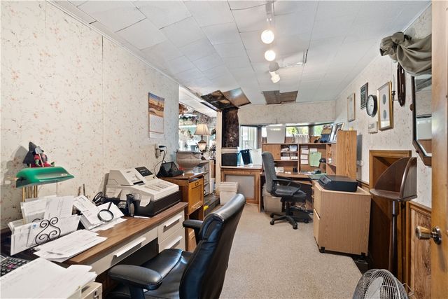 305-307 S Sixth St, West Newton, PA 15089