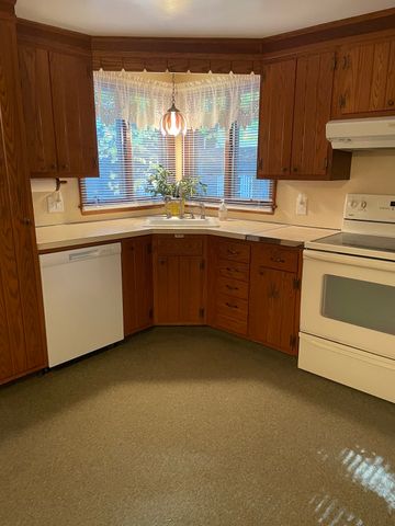 22 Eaton Road, Framingham, MA 01701