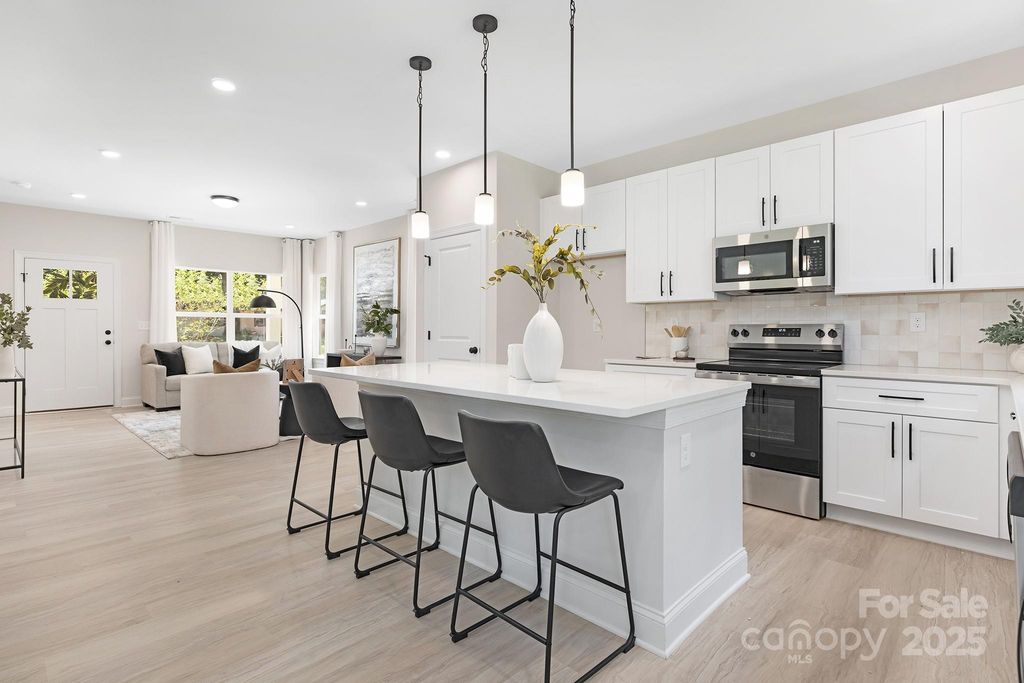 8840 Potomac Boulevard, Charlotte, NC 28216