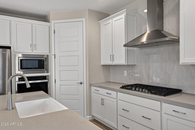1939 W LARIAT Lane, Phoenix, AZ 85085