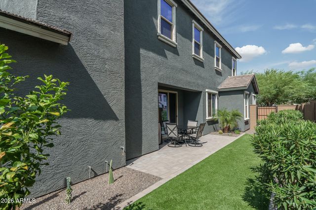 1939 W LARIAT Lane, Phoenix, AZ 85085