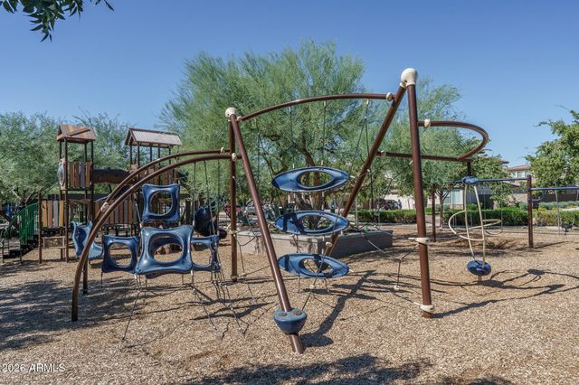 1939 W LARIAT Lane, Phoenix, AZ 85085