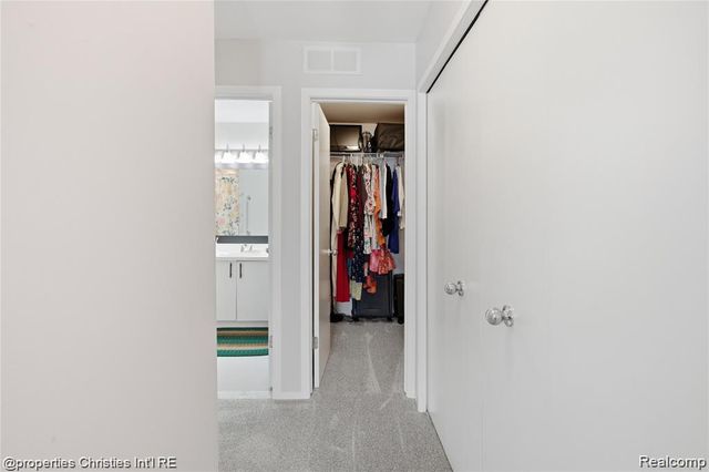 30414 Orchard Lake Road 13, Farmington Hills, MI 48334