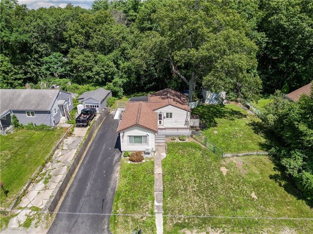 1140 Mount Pleasant Road, Burrillville, RI 02830