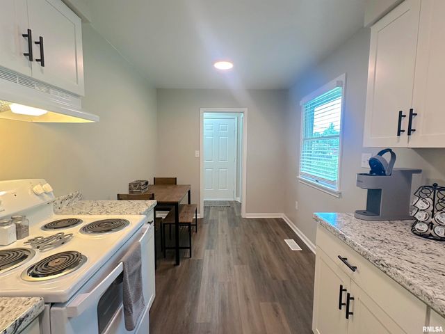 5559 COUNTRY CLUB Road, Murphysboro, IL 62966