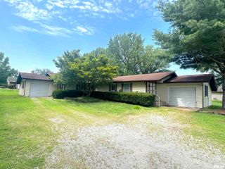 5559 COUNTRY CLUB Road, Murphysboro, IL 62966