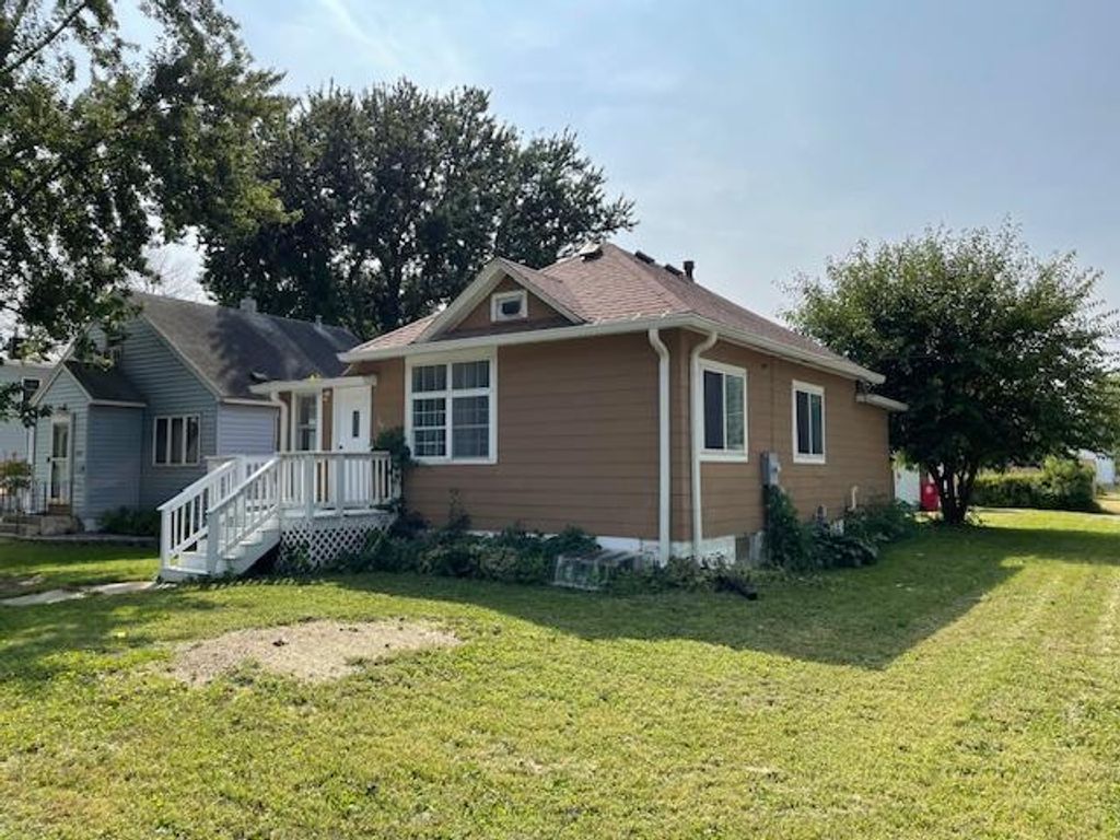 615 14th Street NE, Austin, MN 55912