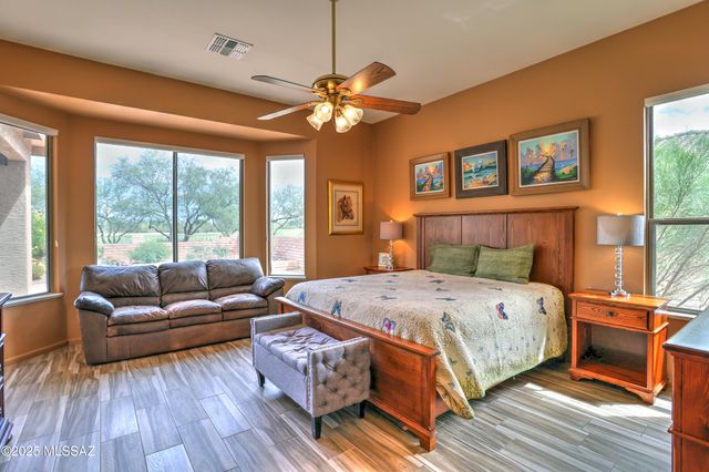 2303 E Desert Pueblo Pass, Green Valley, AZ 85614