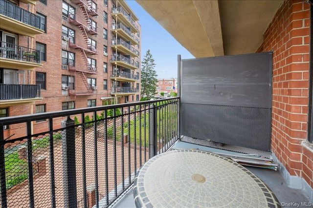 1130 Stadium Avenue 1J, Bronx, NY 10465
