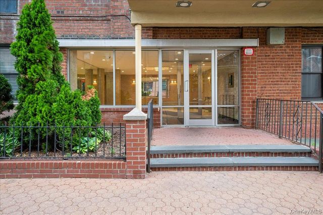 1130 Stadium Avenue 1J, Bronx, NY 10465