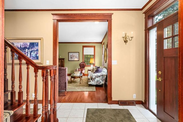 2827 Parkwood Lane, Duluth, MN 55811