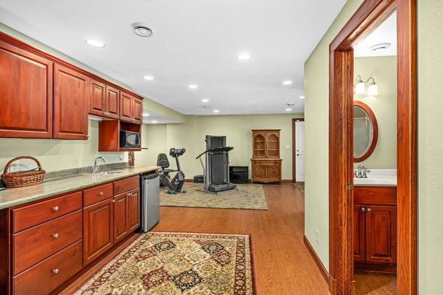 2827 Parkwood Lane, Duluth, MN 55811