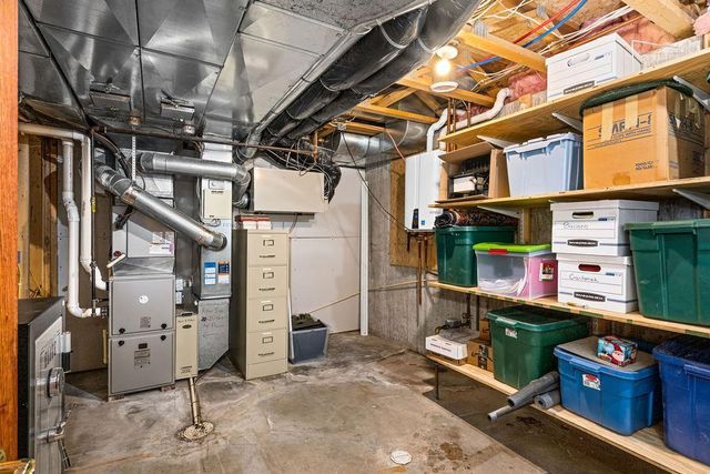 2827 Parkwood Lane, Duluth, MN 55811