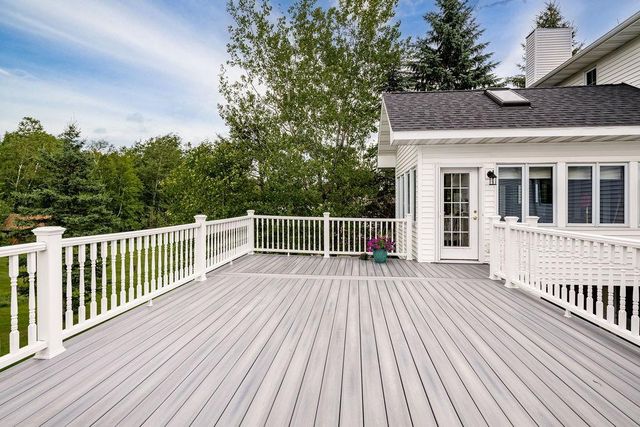 2827 Parkwood Lane, Duluth, MN 55811