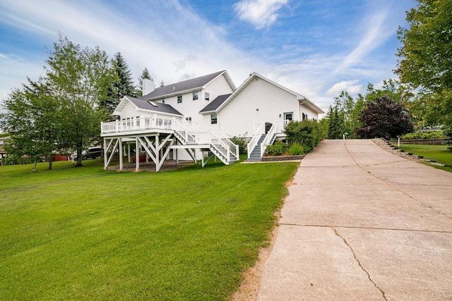 2827 Parkwood Lane, Duluth, MN 55811