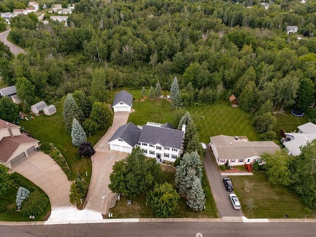 2827 Parkwood Lane, Duluth, MN 55811