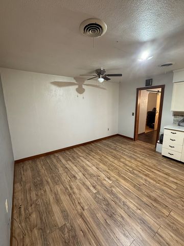 898 E 7th, Colorado City, TX 79512