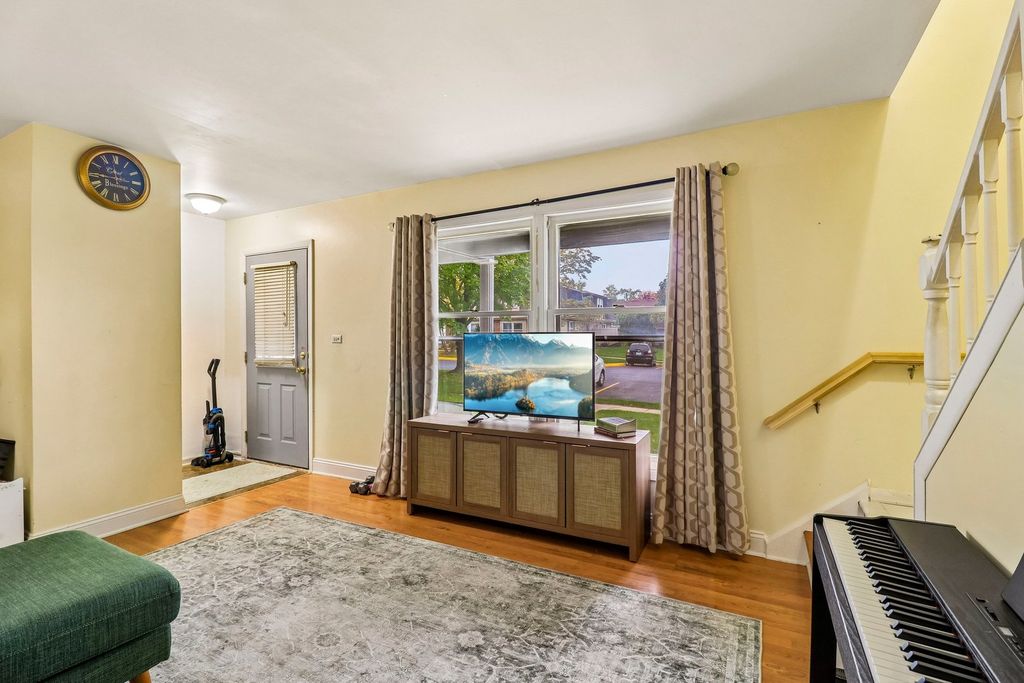 708 Shaw Court, Schaumburg, IL 60194 — photo 5