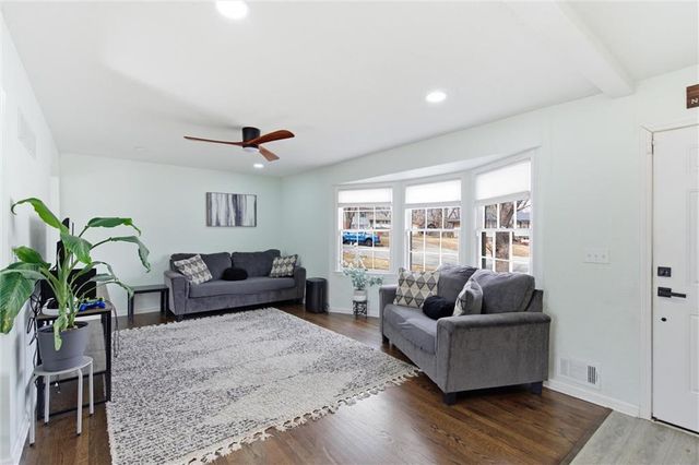 9113 E 83rd Place, Raytown, MO 64138