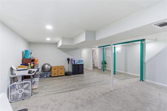 9113 E 83rd Place, Raytown, MO 64138