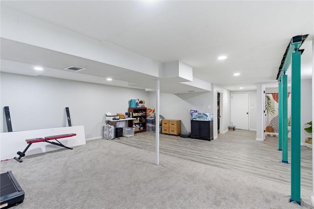 9113 E 83rd Place, Raytown, MO 64138