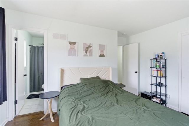 9113 E 83rd Place, Raytown, MO 64138