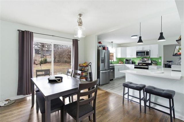 9113 E 83rd Place, Raytown, MO 64138