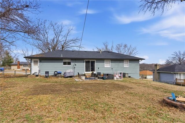 9113 E 83rd Place, Raytown, MO 64138