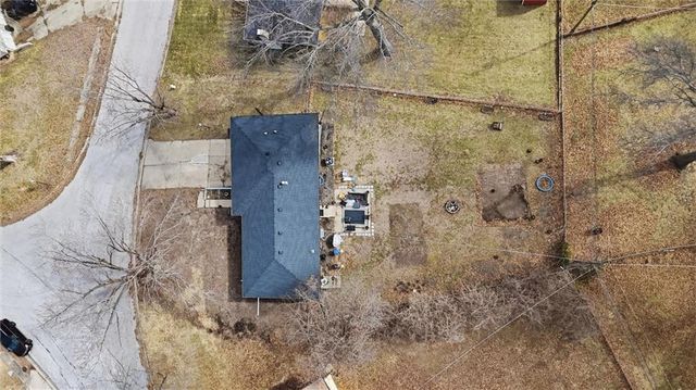 9113 E 83rd Place, Raytown, MO 64138