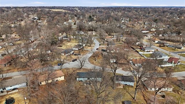 9113 E 83rd Place, Raytown, MO 64138