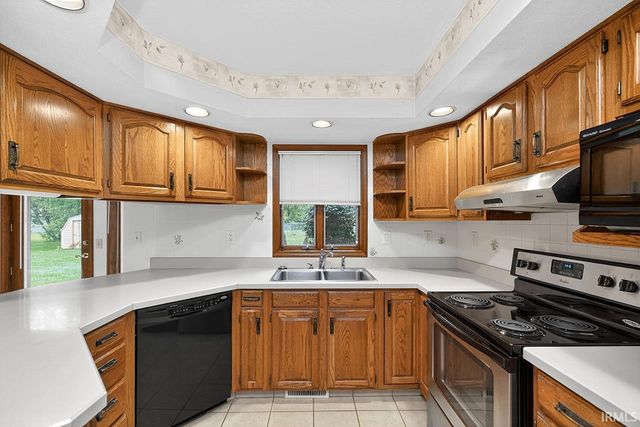 22498 Fireside Drive, Goshen, IN 46528