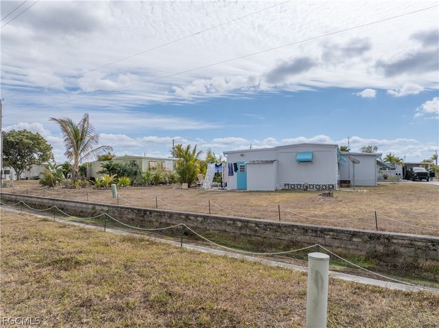 3564 Celestial WAY, North Fort Myers, FL 33903