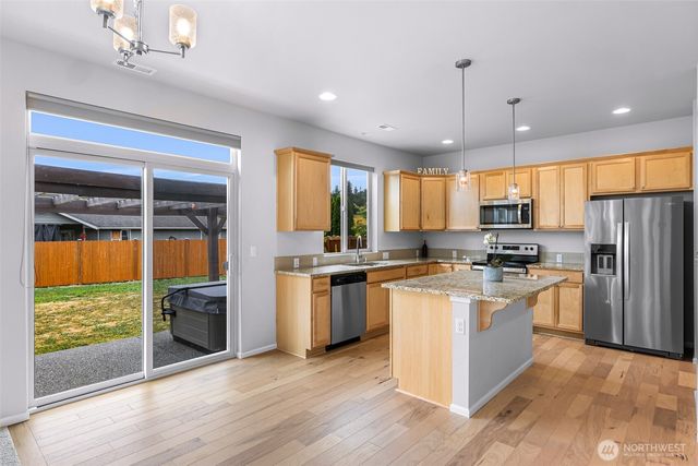 337 Cambridge Loop, Sedro Woolley, WA 98284
