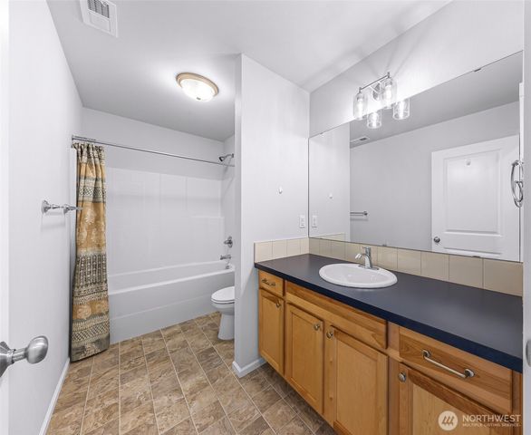 337 Cambridge Loop, Sedro Woolley, WA 98284
