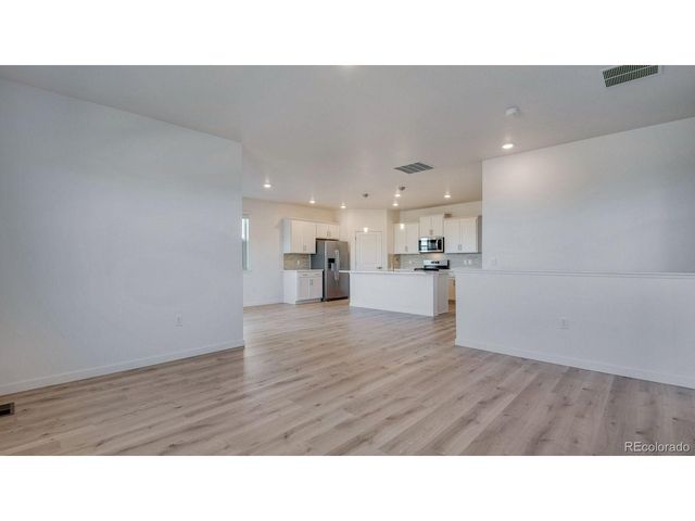 1450 Sunrise Hill Dr, Berthoud, CO 80513