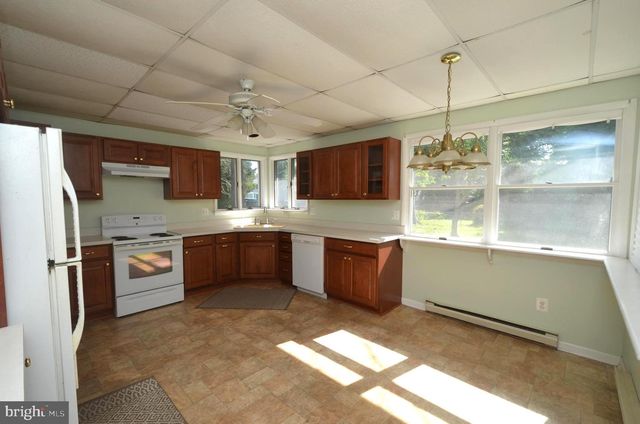 6049 PARKERS CREEK DR, Deale, MD 20751