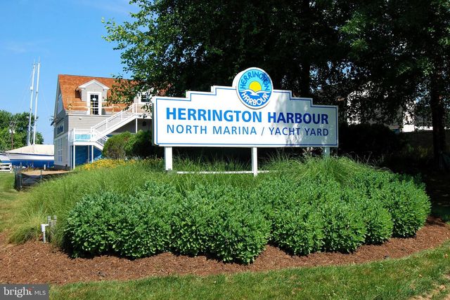 6049 PARKERS CREEK DR, Deale, MD 20751