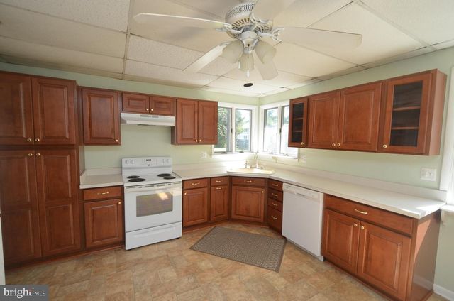 6049 PARKERS CREEK DR, Deale, MD 20751