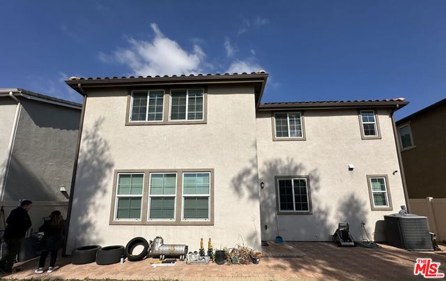 16080 Columbus Lane, North Hills, CA 91343