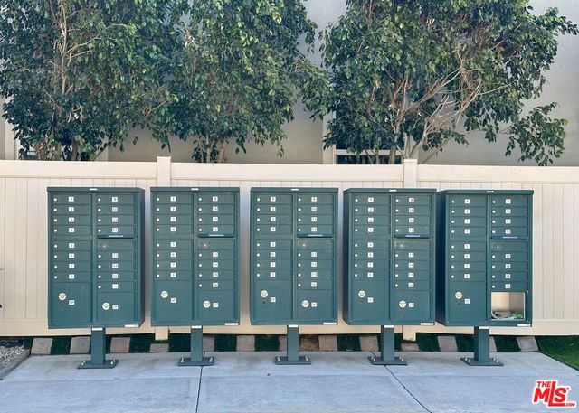 16080 Columbus Lane, North Hills, CA 91343