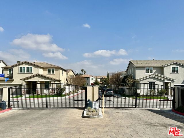 16080 Columbus Lane, North Hills, CA 91343