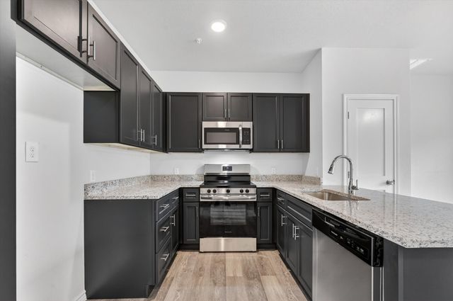 4800 W Lovers Lane 502, Dallas, TX 75209
