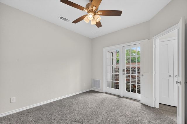 4800 W Lovers Lane 502, Dallas, TX 75209