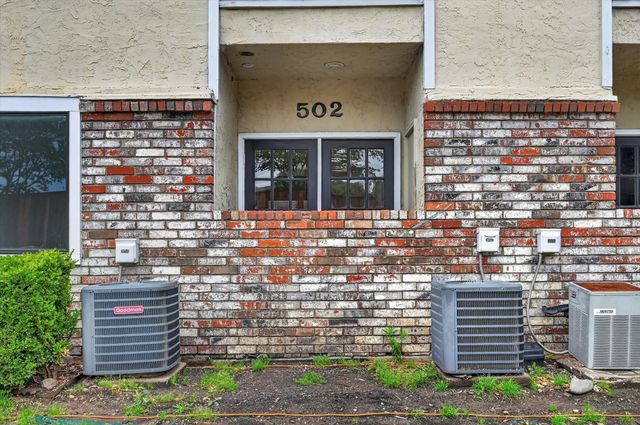 4800 W Lovers Lane 502, Dallas, TX 75209
