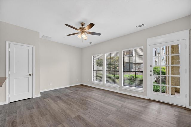 4800 W Lovers Lane 502, Dallas, TX 75209