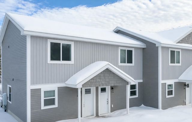 3794 Woodgate Drive, East Bay Twp, MI 49686