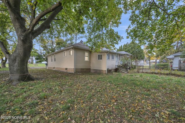 1206 Warwick Avenue, Toledo, OH 43607