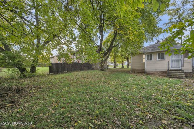 1206 Warwick Avenue, Toledo, OH 43607