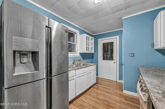 1206 Warwick Avenue, Toledo, OH 43607