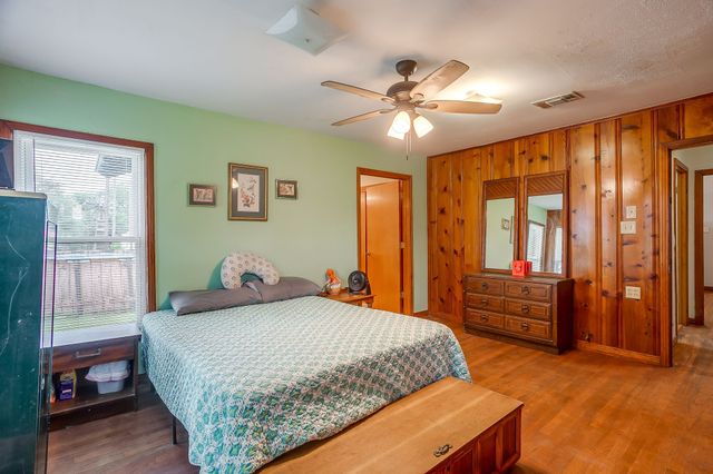 300 S Caddo Street, Lipan, TX 76462